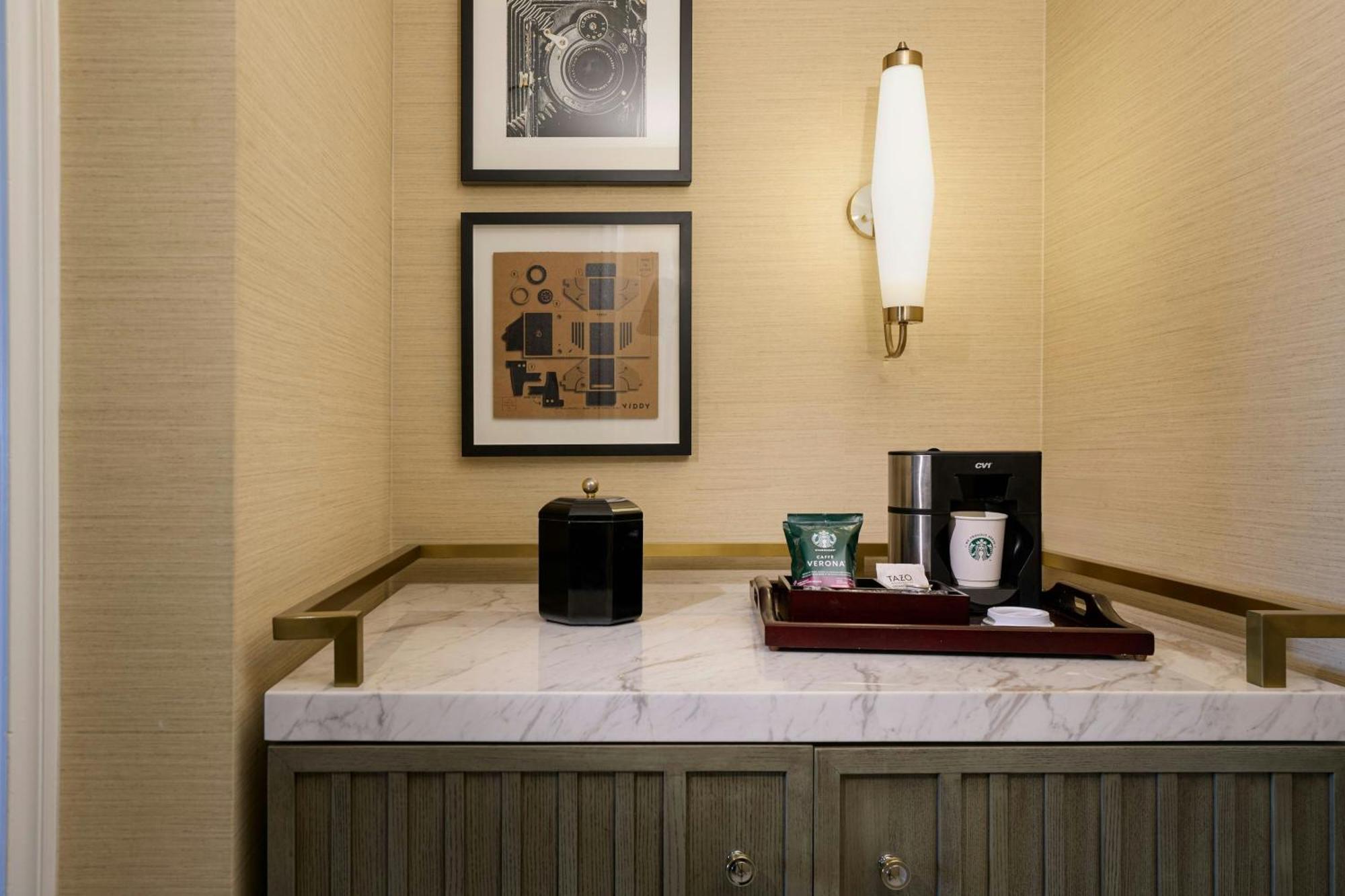 The Henry, Autograph Collection Hotel Dearborn Ngoại thất bức ảnh