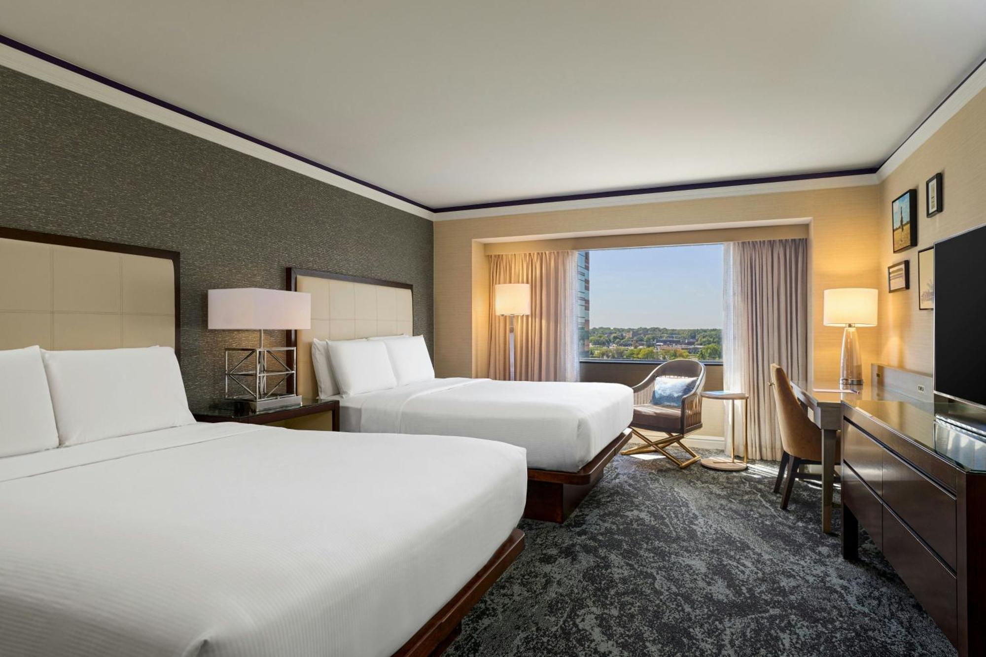The Henry, Autograph Collection Hotel Dearborn Ngoại thất bức ảnh