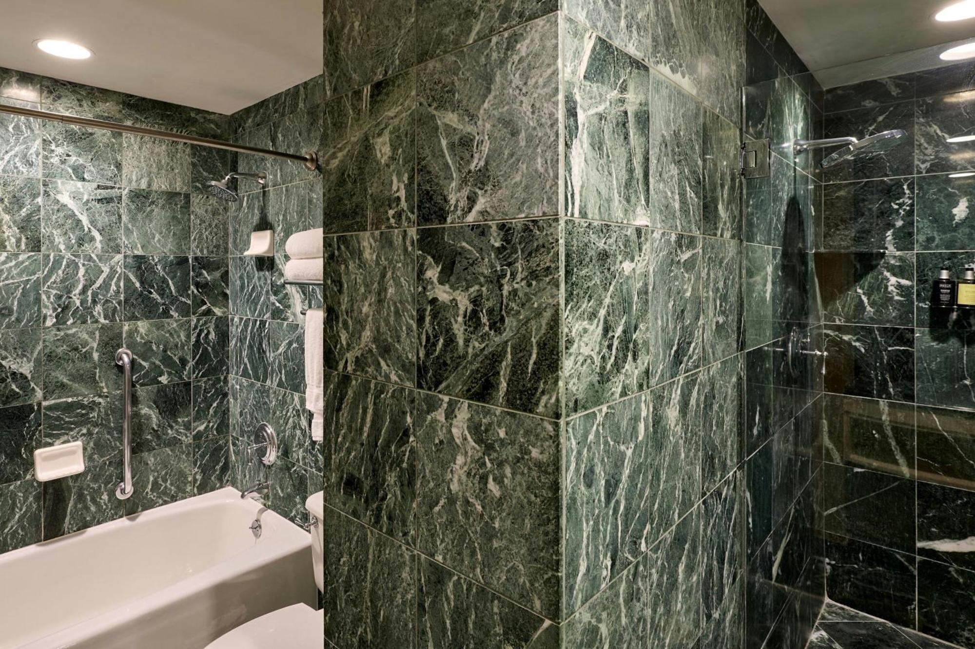 The Henry, Autograph Collection Hotel Dearborn Ngoại thất bức ảnh